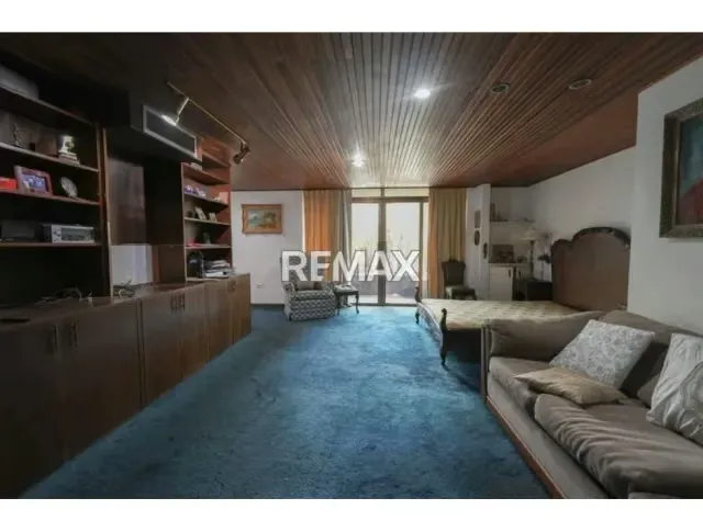 Edificio comercial y residencial en venta en Las Mercedes - 17