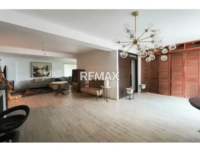 Edificio comercial y residencial en venta en Las Mercedes - 4