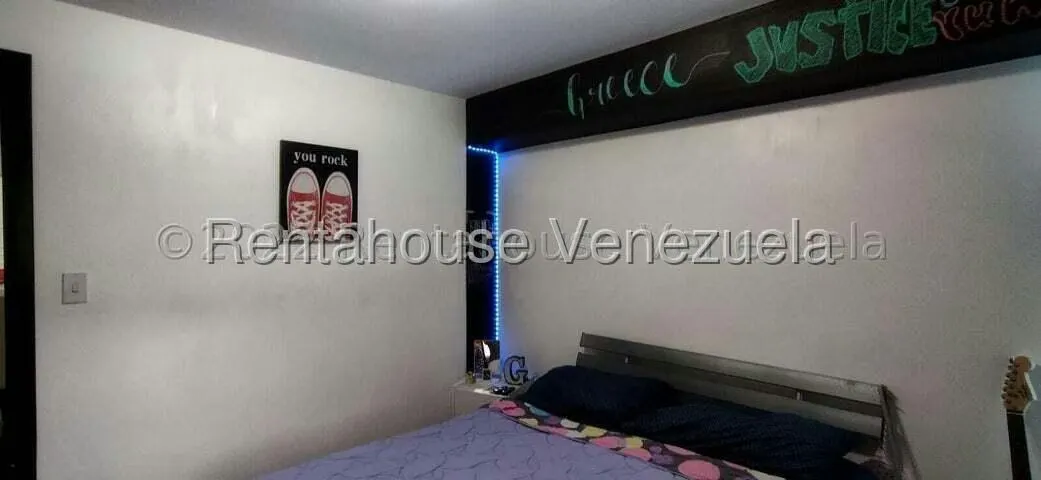 Apartamento (1 Nivel) en Venta en La Bonita, Distrito Metropolitano - 20