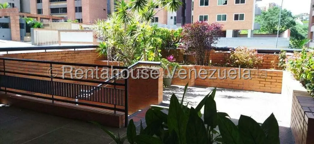 Apartamento (1 Nivel) en Venta en La Bonita, Distrito Metropolitano - 30