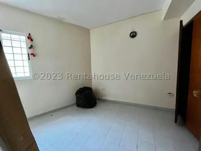 Casa (Duplex) en Venta en La Lagunita Country Club, Distrito Metropolitano - 57