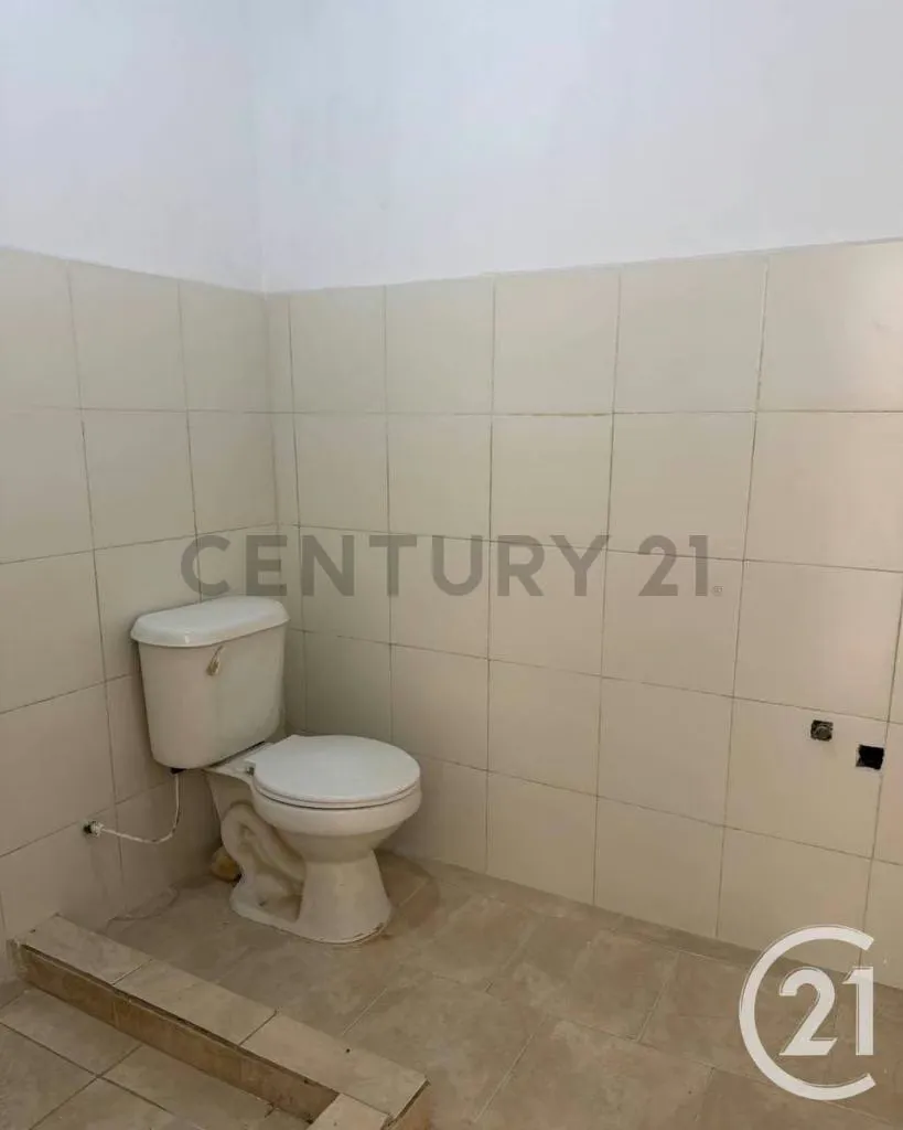 Local Comercial Barrio Sucre - 4