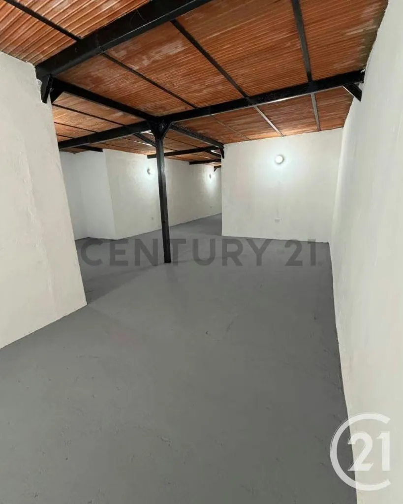 Local Comercial Barrio Sucre - 9