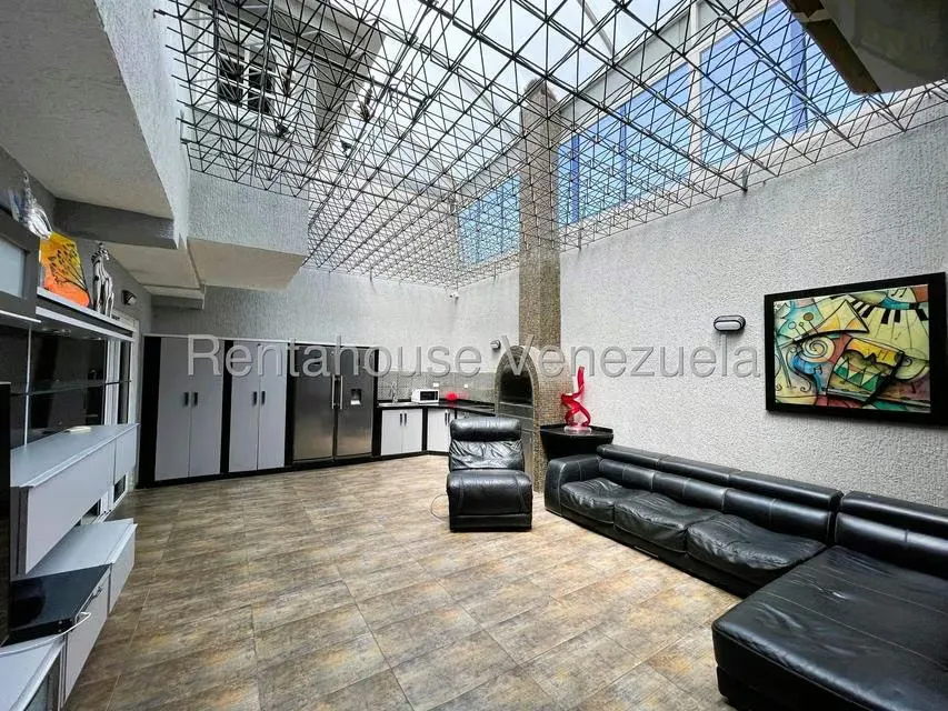 Townhouse (Duplex) en Venta en Avenida Aragua, Aragua - 12