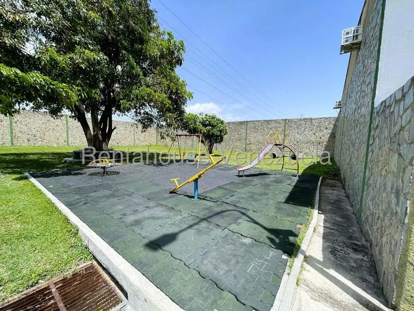 Townhouse (Duplex) en Venta en Avenida Aragua, Aragua - 4