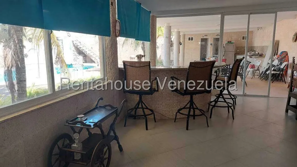 Apartamento (1 Nivel) en Venta en Maneiro, Nueva Esparta - 4