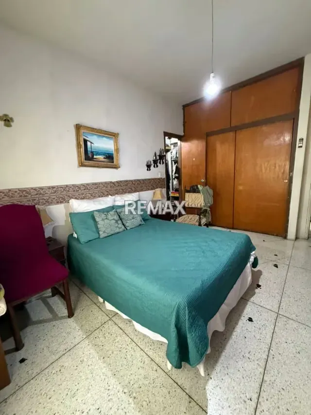 Casa para remodelar en Colinas de Santa Rosa - 5