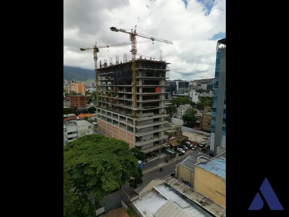 Vendo oficina 138m2 Torre Onyx, Las Mercedes 5756