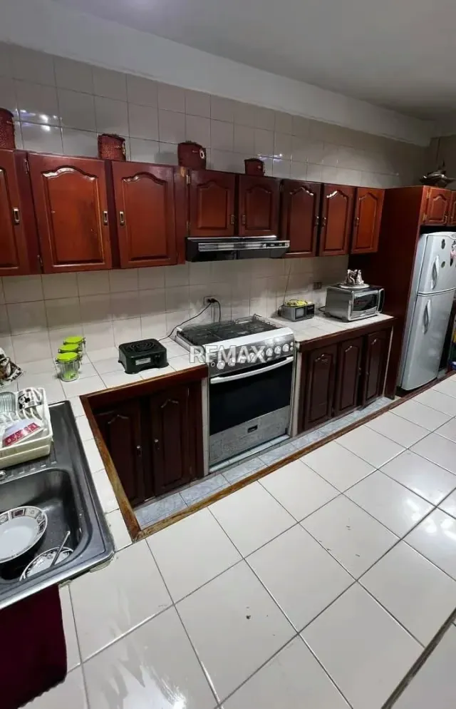 EN VENTA EDIFICIO RESIDENCIAL Y COMERCIAL EN EL CENTRO OESTE - 15