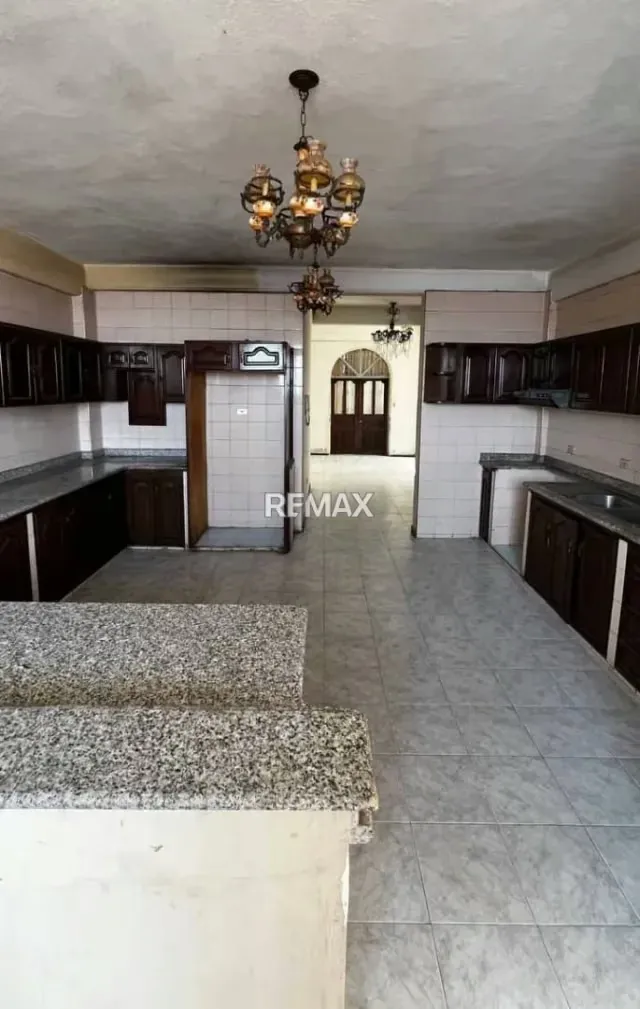 EN VENTA EDIFICIO RESIDENCIAL Y COMERCIAL EN EL CENTRO OESTE - 19