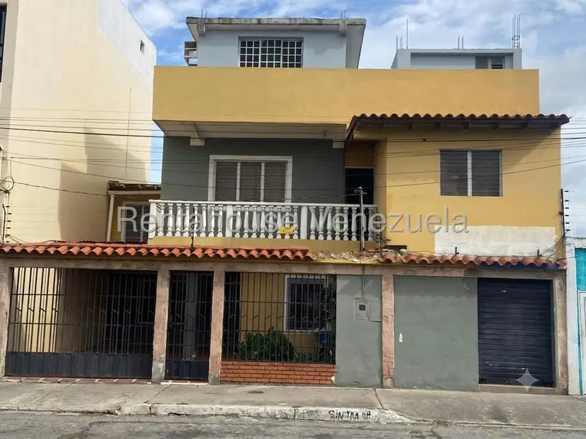 Casa (Multipes Niveles) en Alquiler en Centro, Lara