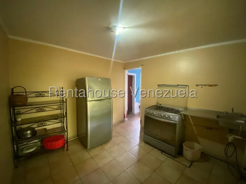 Casa (Multipes Niveles) en Alquiler en Centro, Lara - 13