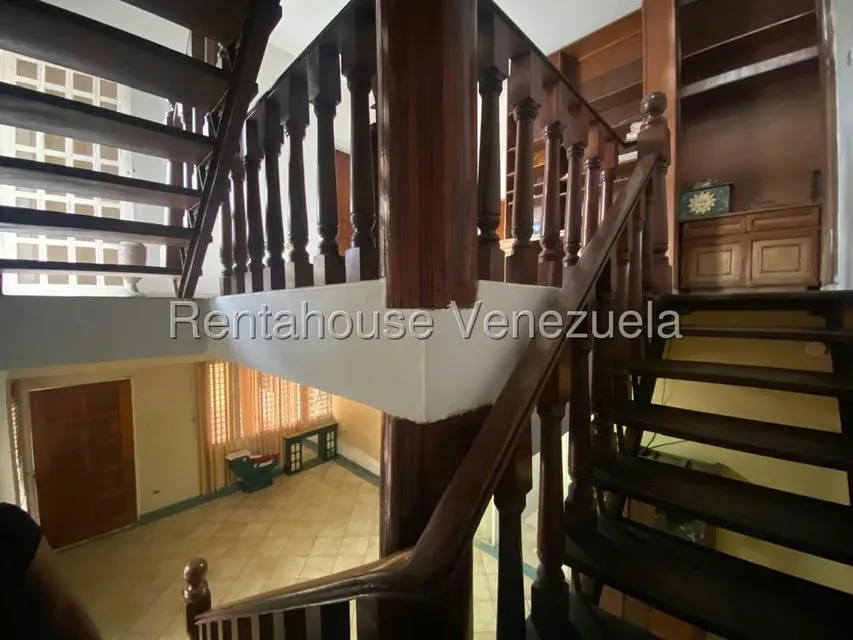 Casa (Multipes Niveles) en Alquiler en Centro, Lara - 28