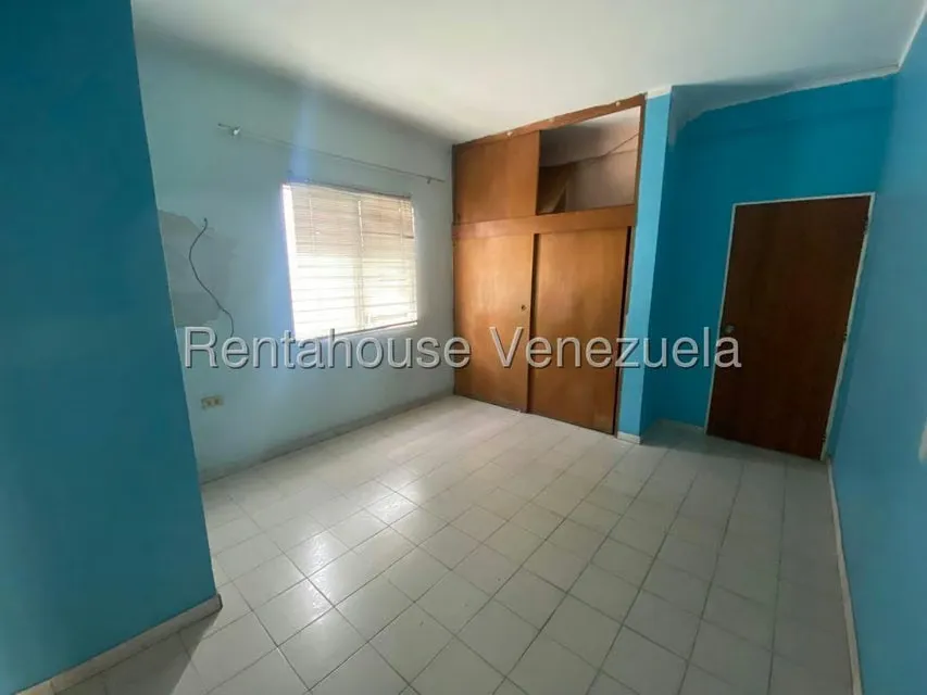 Casa (Multipes Niveles) en Alquiler en Centro, Lara - 34