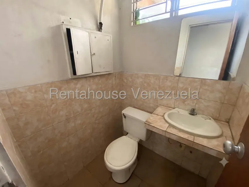 Casa (Multipes Niveles) en Alquiler en Centro, Lara - 59