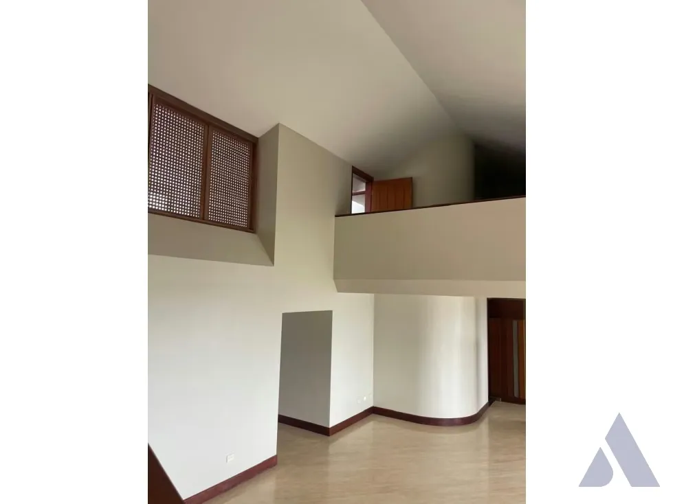 Vendo planta baja duplex 585m2 Alto Hatillo 9929 - 14