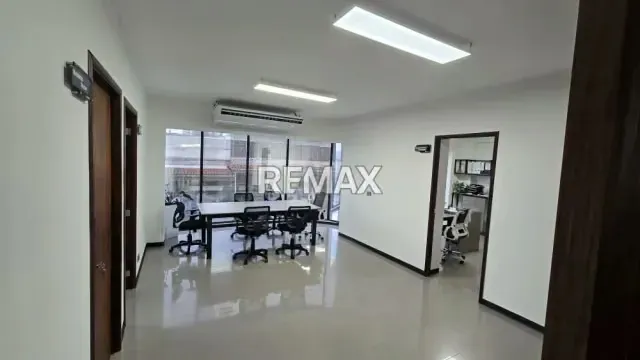 ALQUILER DE LOCAL COMERCIAL EN BARRIO OBRERO - 2