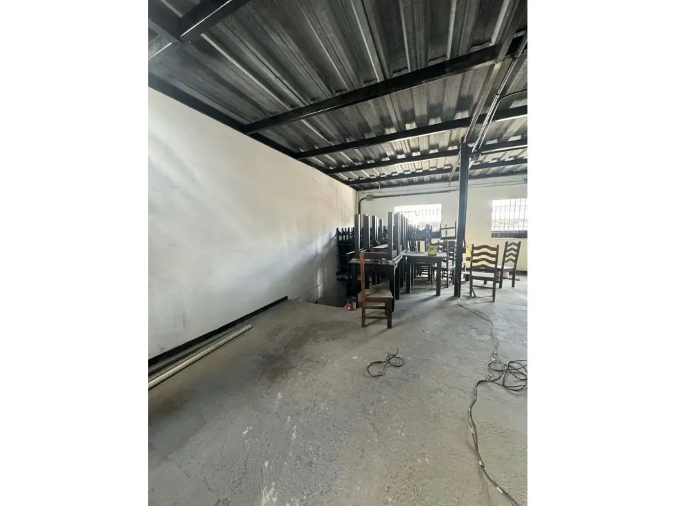 Venta de casa con fondo de comercio en San Martin - 15