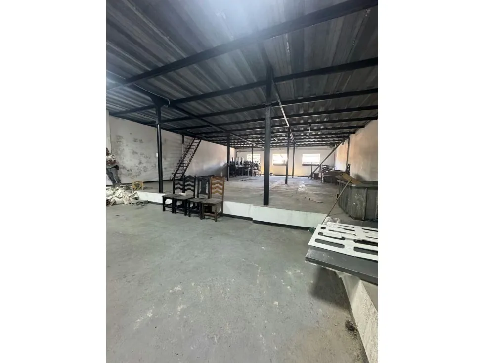 Venta de casa con fondo de comercio en San Martin - 17
