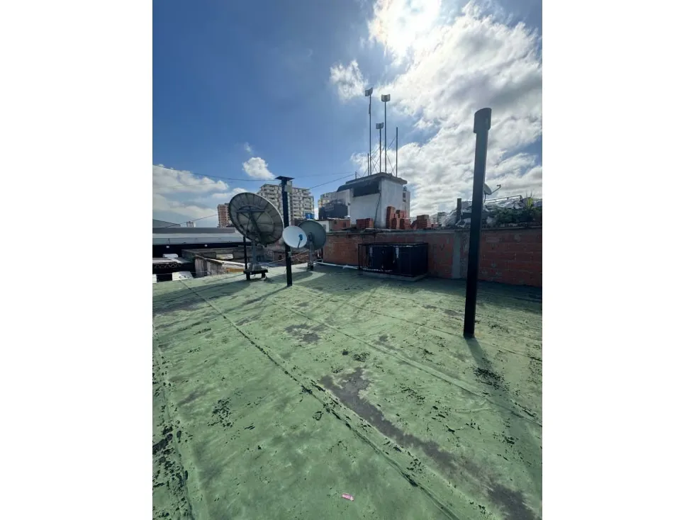 Venta de casa con fondo de comercio en San Martin - 18