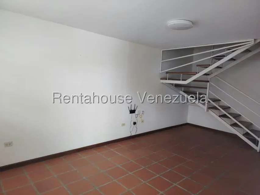 Casa (Duplex) en Venta en Via el Ujano, Lara - 2