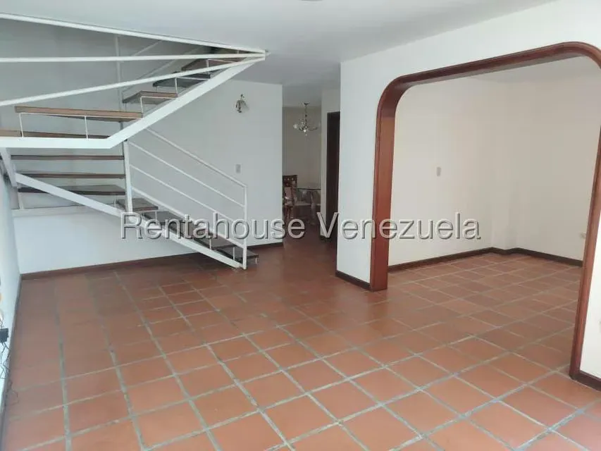 Casa (Duplex) en Venta en Via el Ujano, Lara - 3