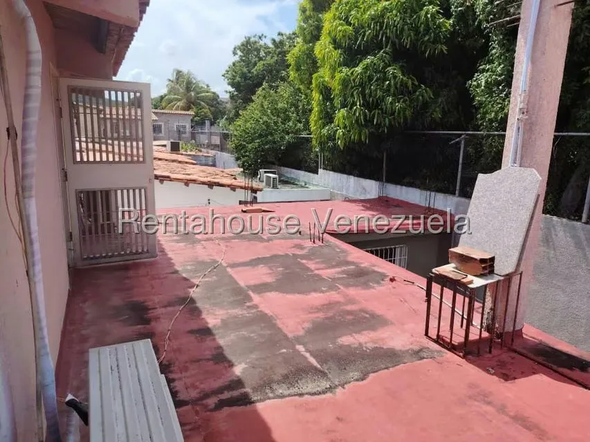 Casa (Duplex) en Venta en Via el Ujano, Lara - 41