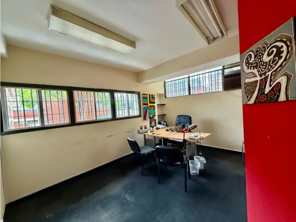 Se alquila / vende oficina + deposito 220m2 La Urbina - 8