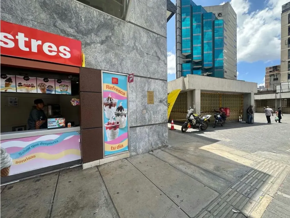 Vendo local comercial 289m2 Boulevard Sabana Grande 7145 - 22