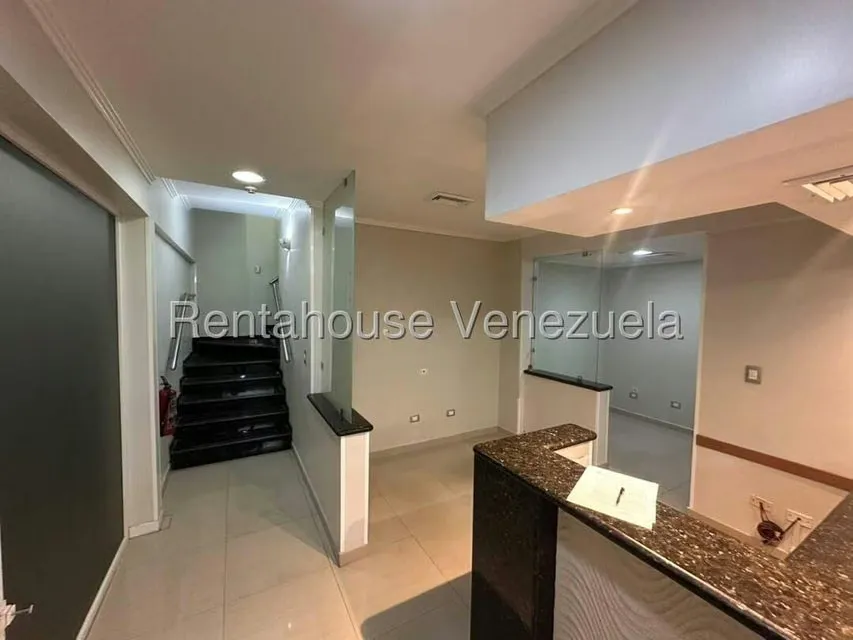 Comercial (Local Comercial) en Venta en La Viña, Carabobo - 2