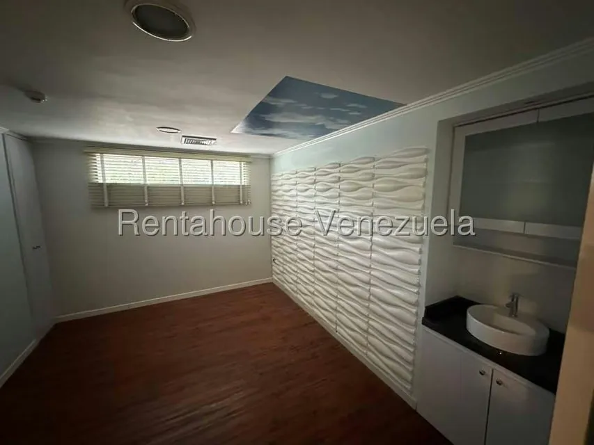 Comercial (Local Comercial) en Venta en La Viña, Carabobo - 11