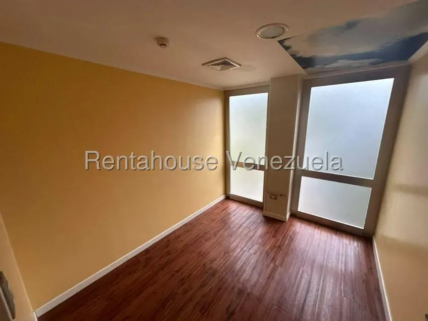 Comercial (Local Comercial) en Venta en La Viña, Carabobo - 14