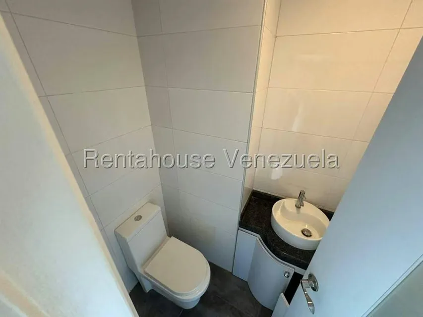 Comercial (Local Comercial) en Venta en La Viña, Carabobo - 8