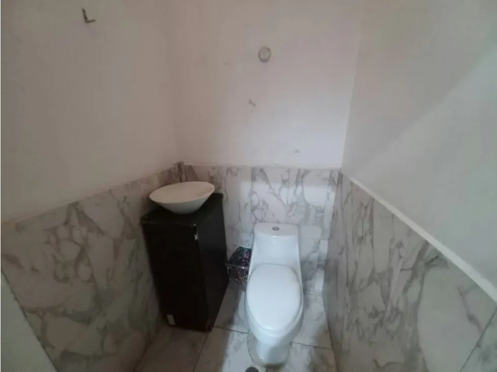 Se ofrece en Venta Local Comercial en CC Plaza La Boyera - 10