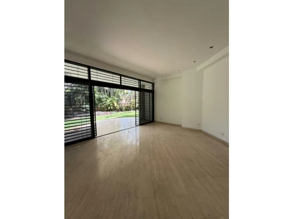 Se vende/alquila Conjunto de Casas 700m² Prados del Este - 16