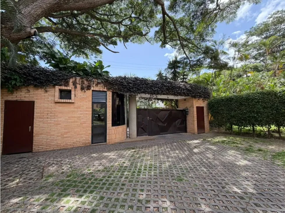Se vende/alquila Conjunto de Casas 700m² Prados del Este - 32