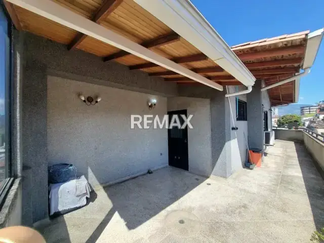Alquiler por días Impresionante penthouse con espectacular terraza* Ubicado en la calle 10, Carrera de San Cristóbal
