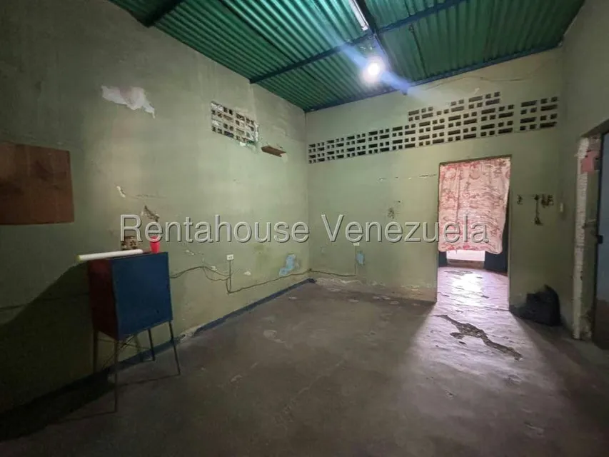 Casa (1 Nivel) en Venta en Zona Oeste, Lara - 12