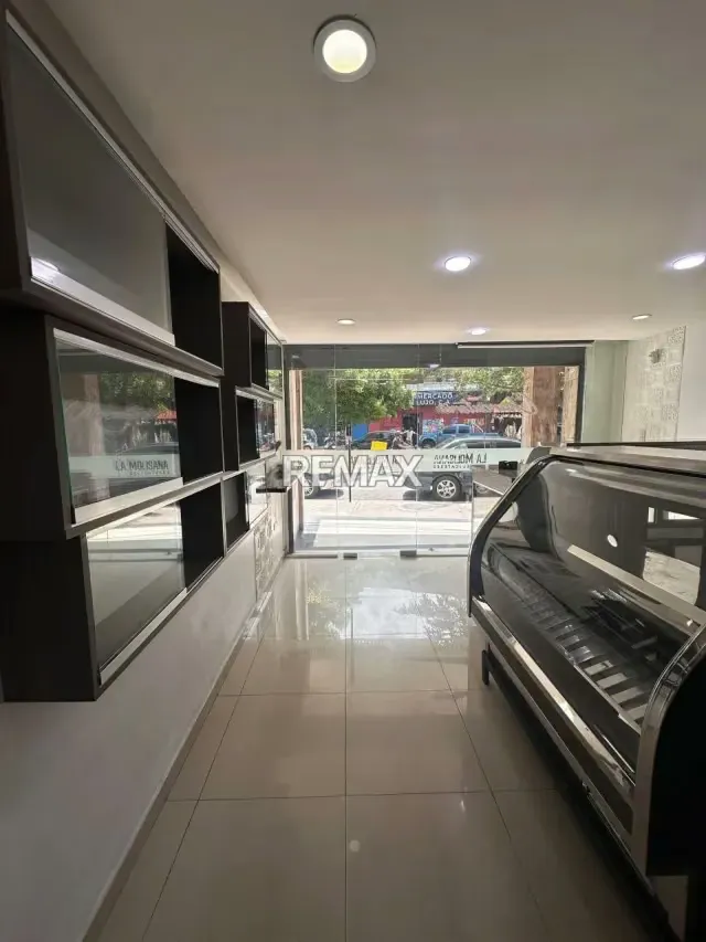 Local comercial en alquiler av bermudez - 5