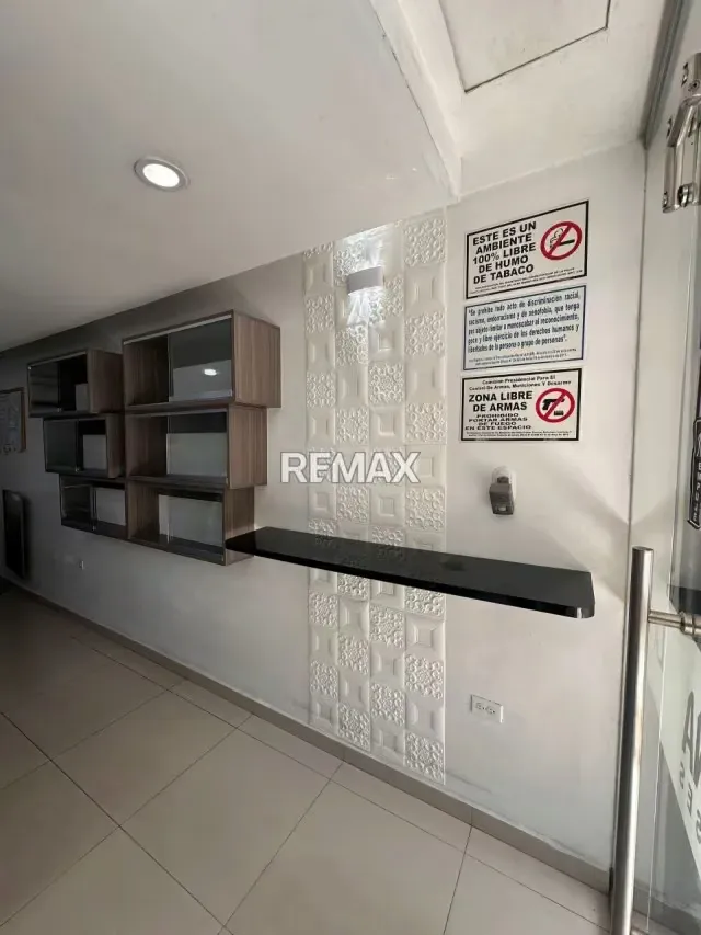 Local comercial en alquiler av bermudez - 7