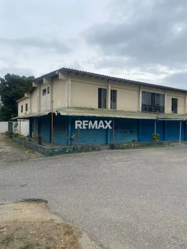 Alquiler Local Comercial Av.Intercomunal Cabudare Acarigua.