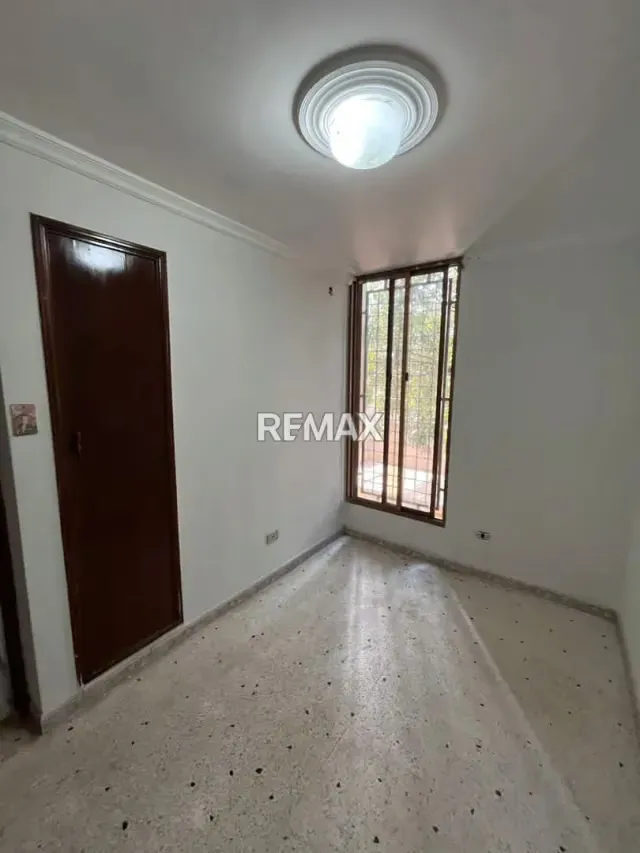 Apartamento en Avenida 11 Maracaibo - 13