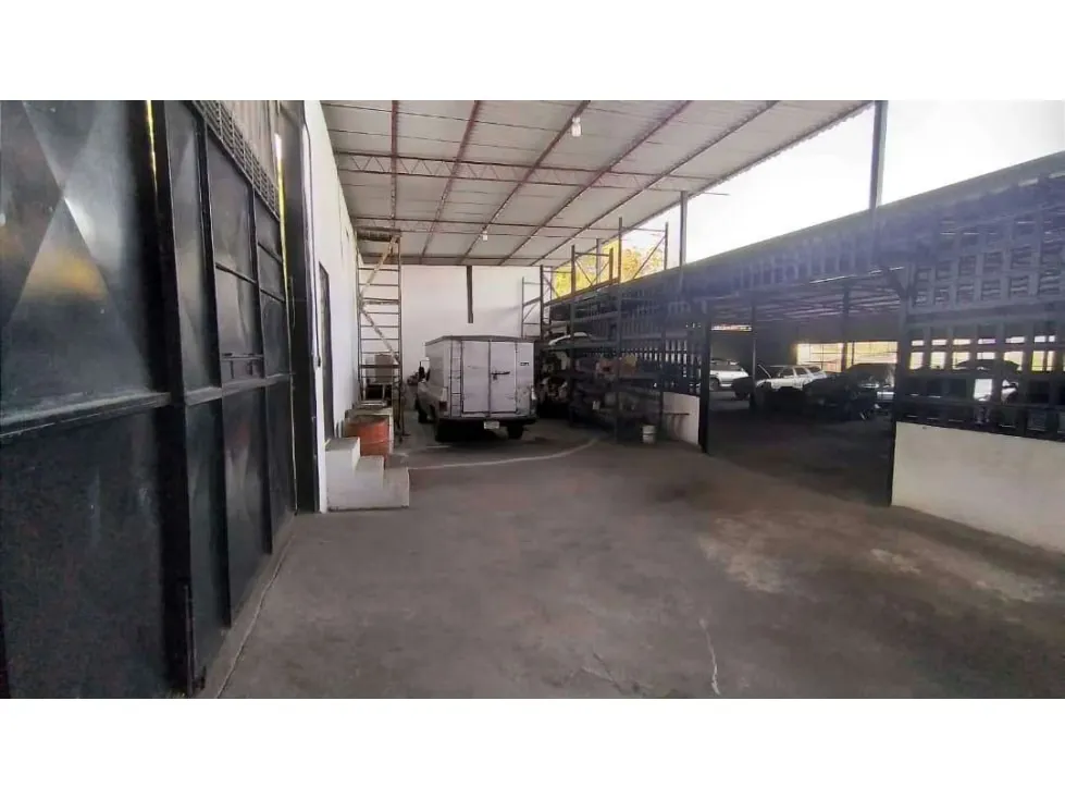 Galpón en venta 2000m², Carrizal - 15