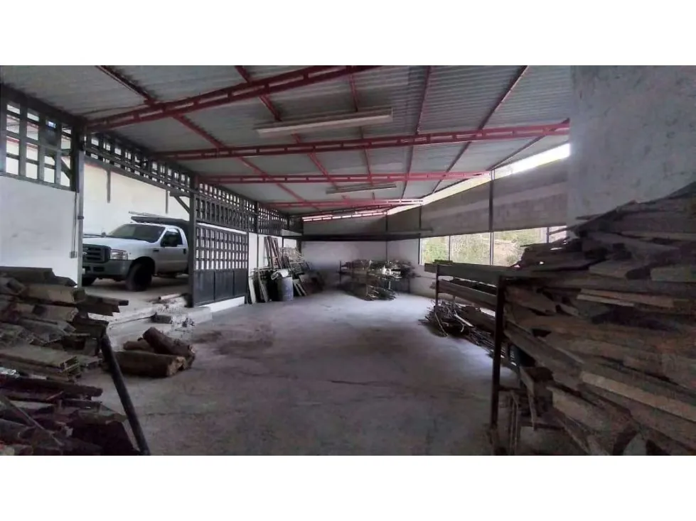 Galpón en venta 2000m², Carrizal - 3