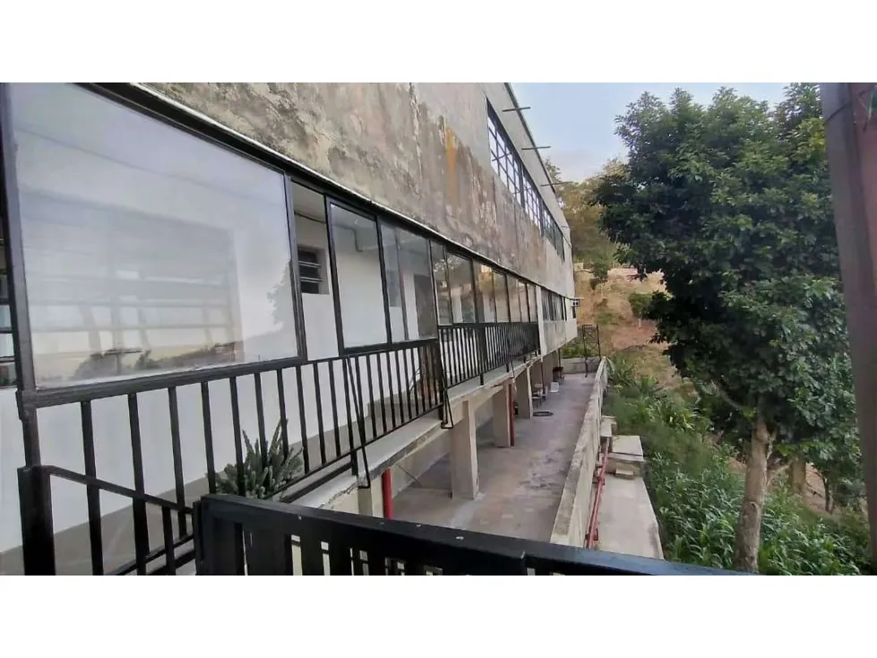 Galpón en venta 2000m², Carrizal - 7