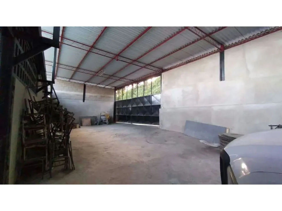 Galpón en venta 2000m², Carrizal - 9