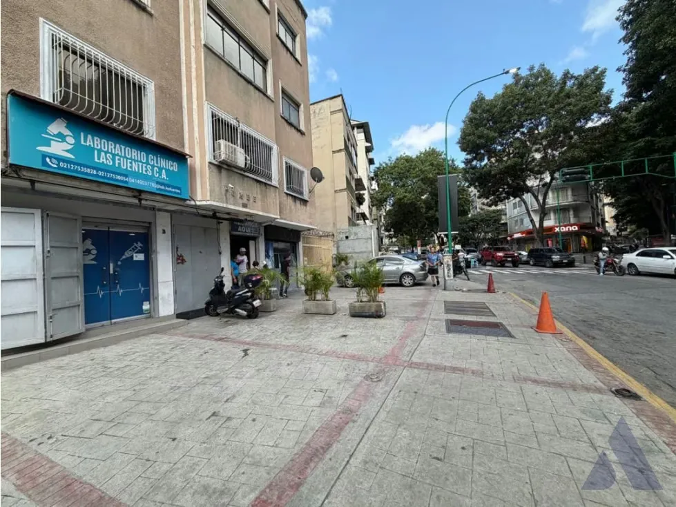 Alquilo local comercial 130mts2 Bello Monte 2149 - 3