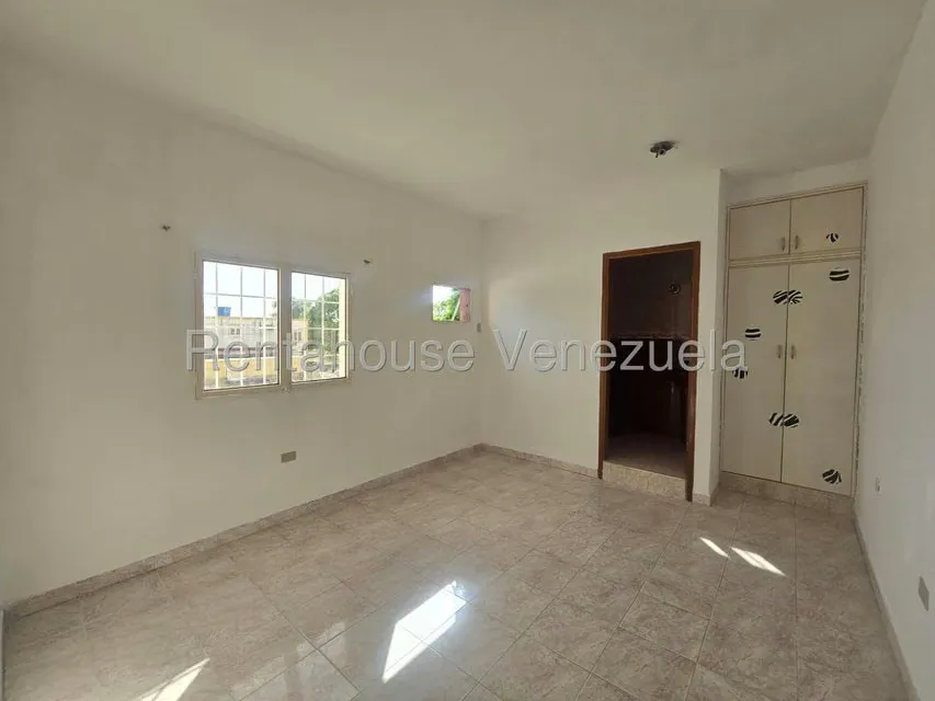 Townhouse (Duplex) en Venta en Barrio Campo Alegre, Zulia - 17