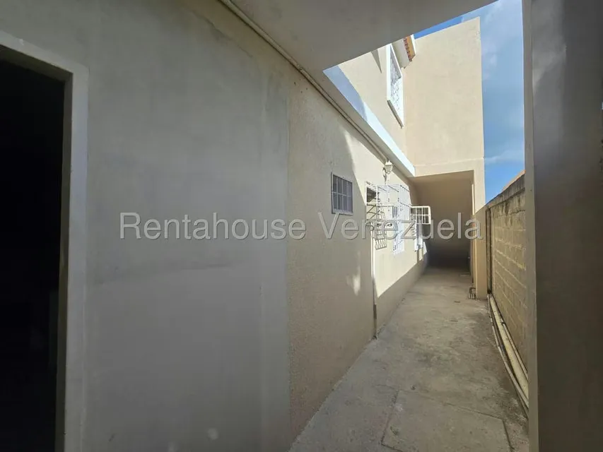 Townhouse (Duplex) en Venta en Barrio Campo Alegre, Zulia - 32