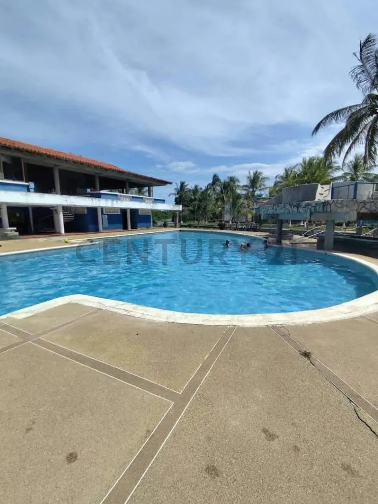 VENTA APARTAMENTO ISLA REAL EN RIO CHICO ZT - 9